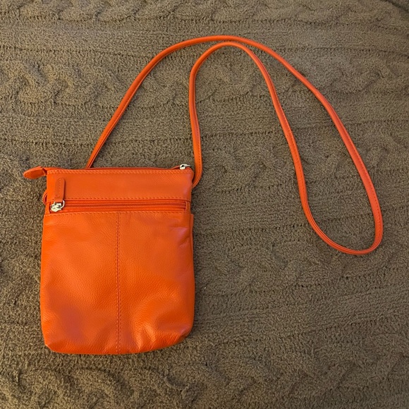 NEW NY Orange leather purse - Picture 1 of 6